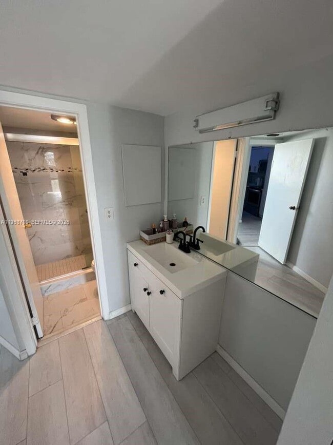 Photo - 3475 N Country Club Dr Unit 405