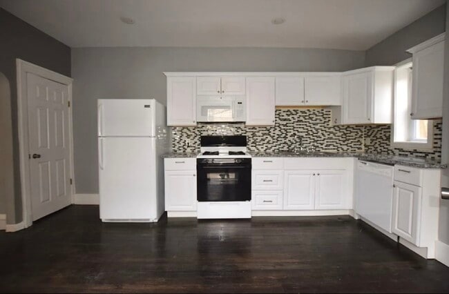 Photo - 108 S 4th St Casa Adosada