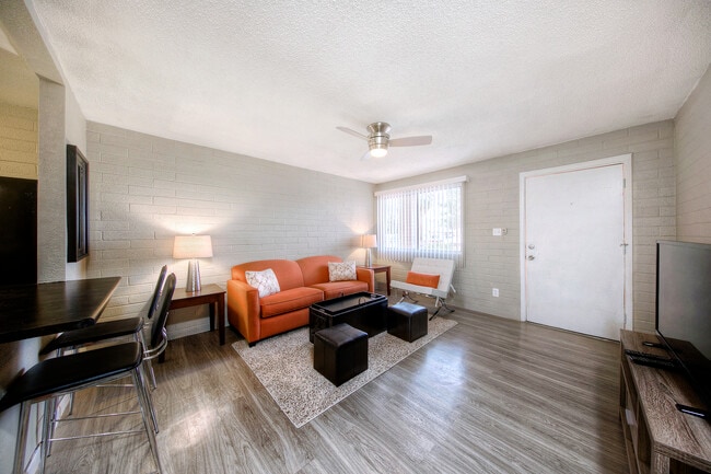 Photo - Spring Leaf Apartments