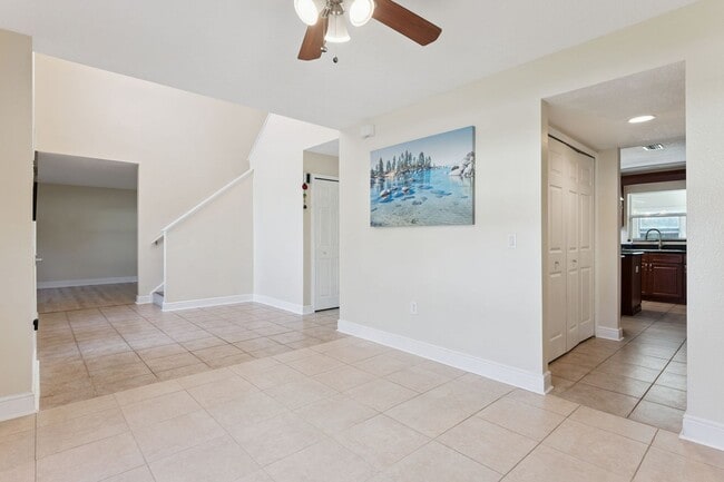 Photo - 2907 Holly Berry Ct