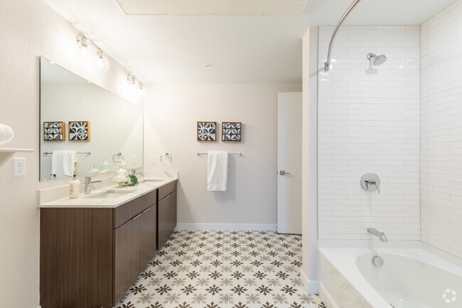 1BR, 1BA - 788SF Bathroom