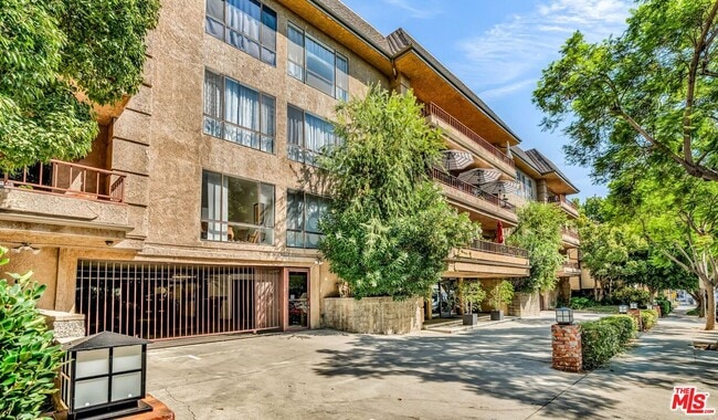 Building Photo - 1124 Kings Rd Unit 102 Rental