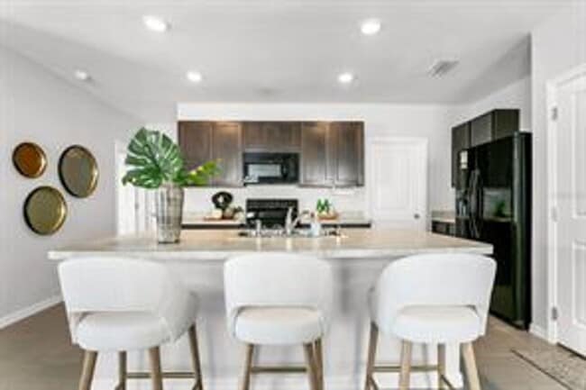 Photo - Beautiful 2 Story Home!!