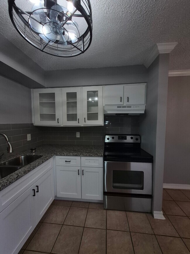 738 Coolwood Dr Unidad B