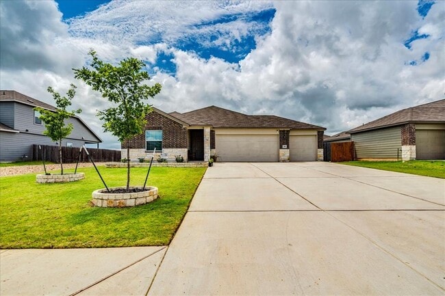 Photo - 389 Salt Springs Rd