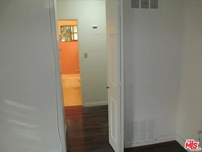 Photo - 1046 N Spaulding Ave