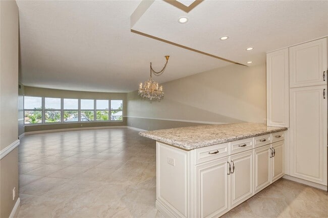 Photo - 5100 Bayview Dr Unit 403
