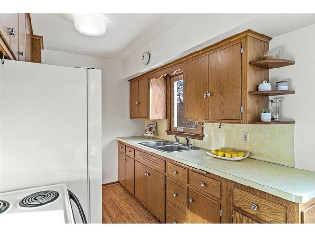 Photo - 6015 Aspen Rd