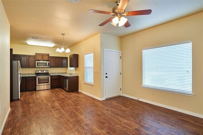 Photo - 5570 Confetti Dr Unit 11