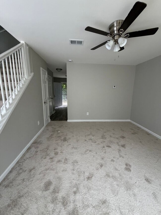 Photo - Newly Renovated 2-Bedroom Townhouse in a Prime Location! Unit B5