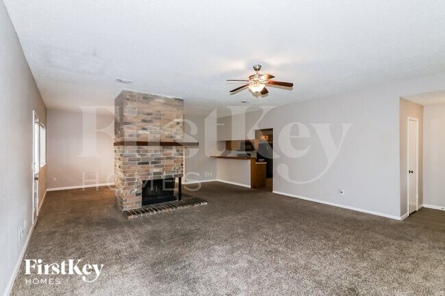 Photo - 18115 Brooknoll Dr