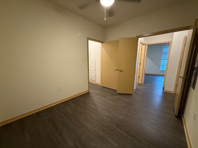 Photo - 1121 S Park St Unidad 109