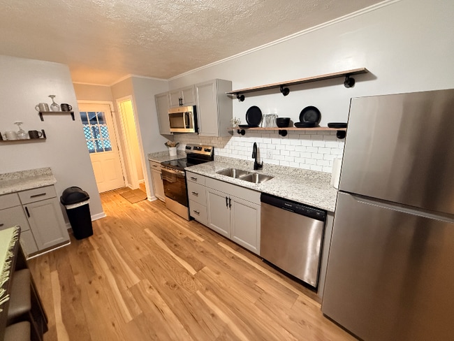 Photo - 4501 Greenfield Dr