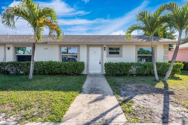 220 Perry Ave