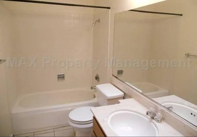 Photo - Beautiful 3 Bedroom Single-Family Home!