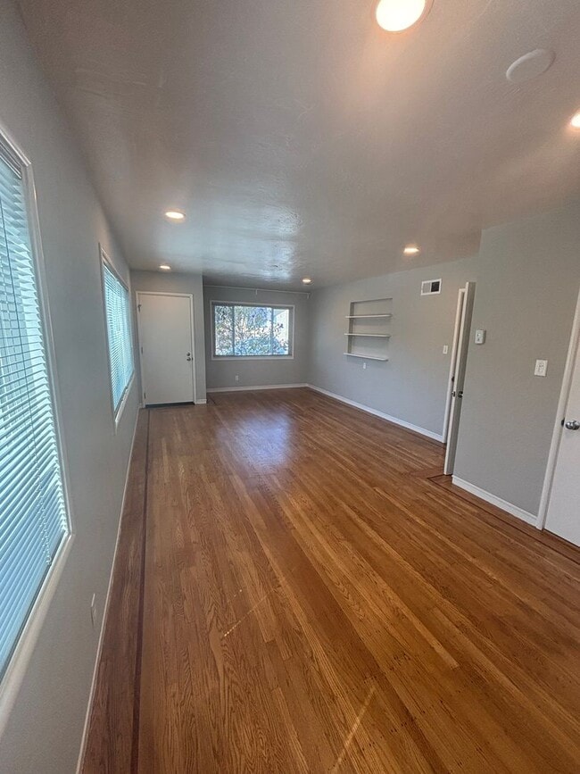 Photo - 4000-4006 35th Ave Unit 3512 Wisconsin