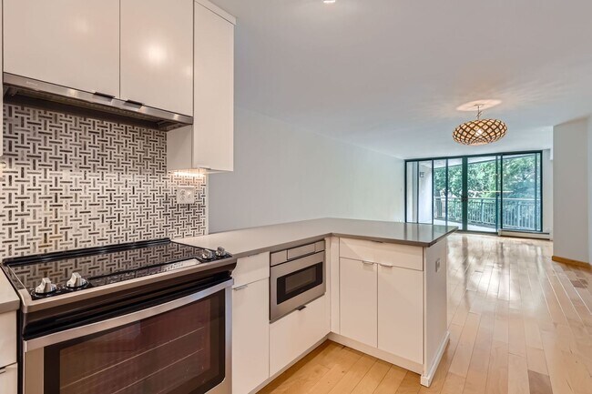 Photo - 550 E 12th Ave Condo