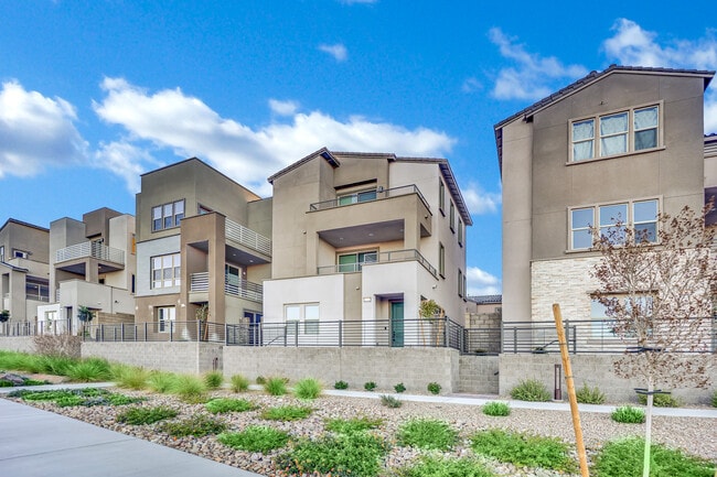 Photo - 1749 S Desert Foothills Dr