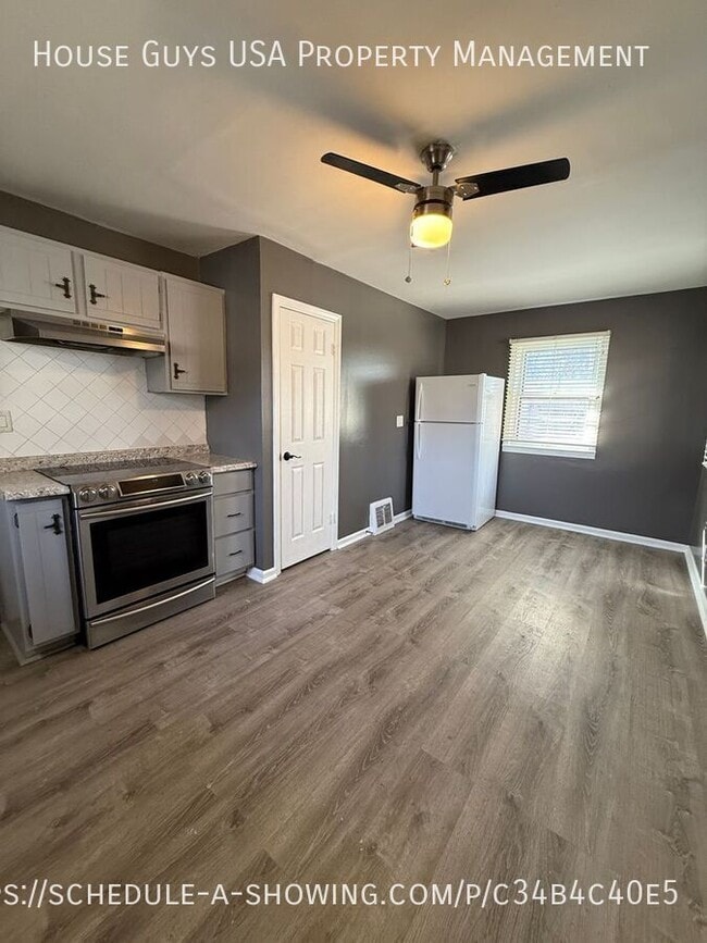 Photo - 4610 E Linwood Blvd