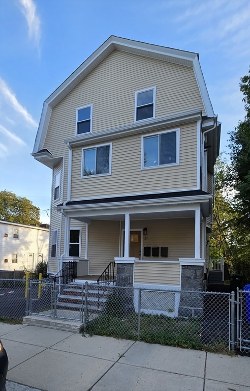 Building Photo - 31 Woodale Ave Unit 2