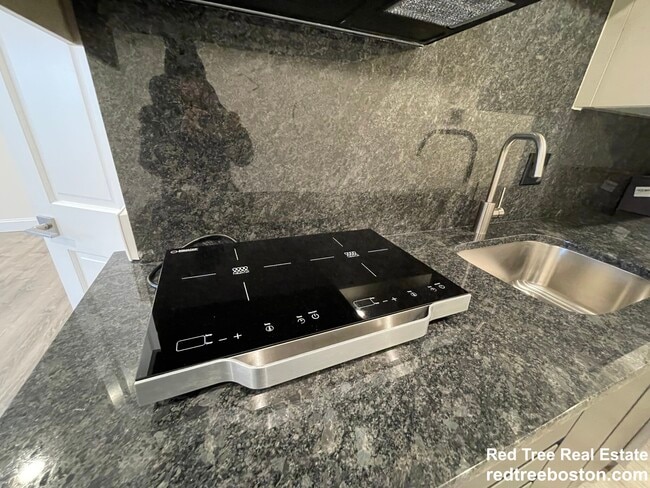 Photo - 1028a Commonwealth Ave Unit 404