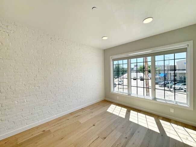 Building Photo - 32 Main St Unit 206 Rental