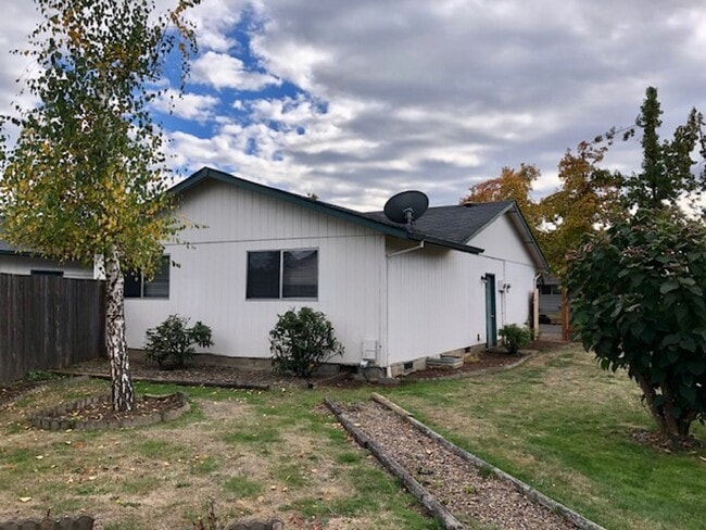 Photo - 2-bedroom 1-bathroom duplex in Thurston