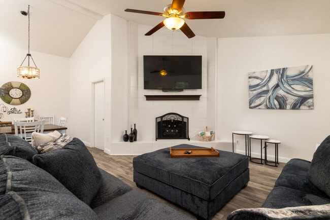 Photo - 848 Arbor Downs Dr Unit SI ID1575058P
