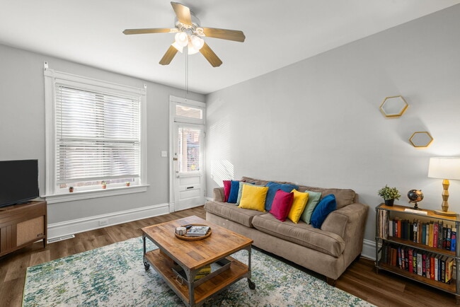 Building Photo - 2819 Shenandoah Ave