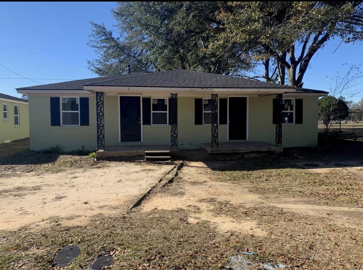 Photo - 2605 S Jackson St