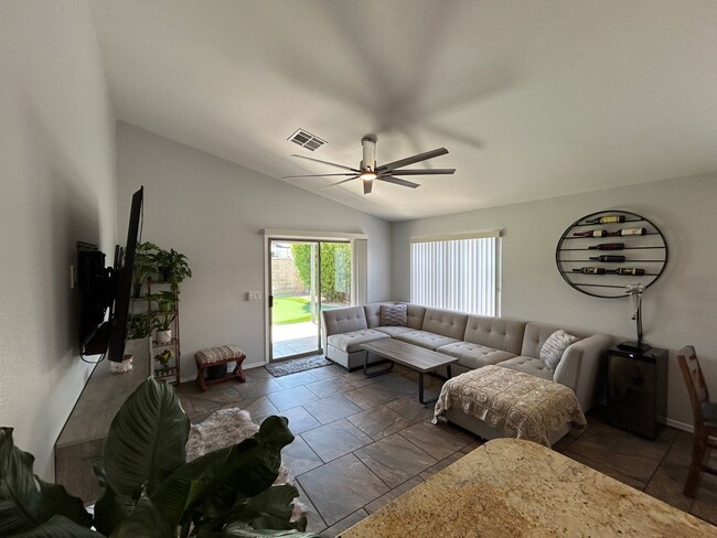 Photo - 16732 N 160th Ave