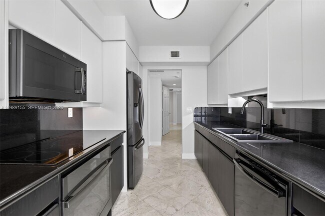 Photo - 18671 Collins Ave Unit 1702