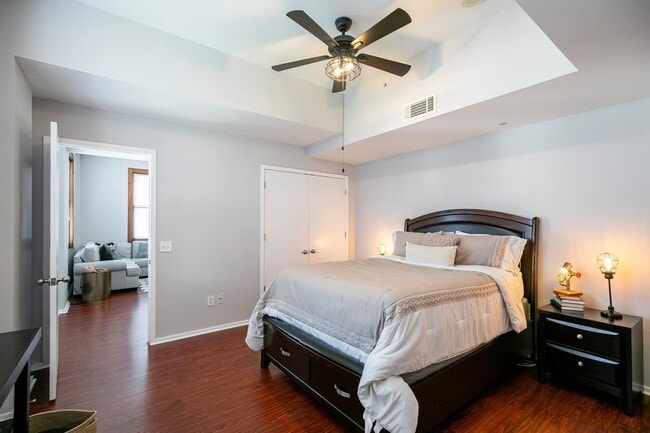 Photo - 62 N Main St Unidad Court Square Apartments - 3 Bedroom