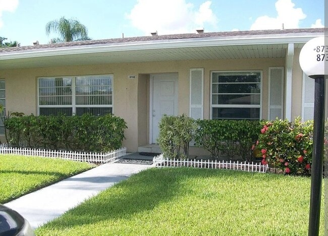 Photo - 8732 Bella Vista Dr Unidad 42