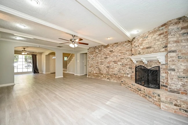 Family Room Right - 602 Mobile Ct