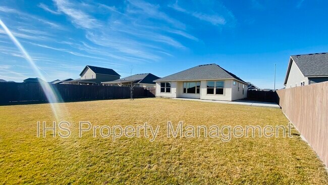 Photo - 3907 Charleston Ln