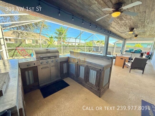 Photo - 309 NW 1st St