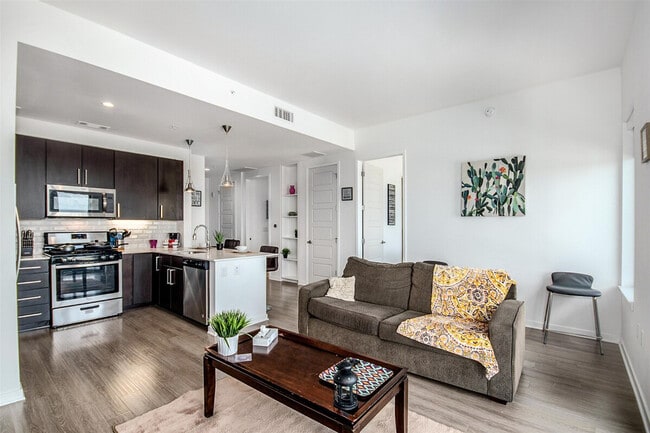 Building Photo - 2002 Holcombe Blvd Unit SI ID1359170P