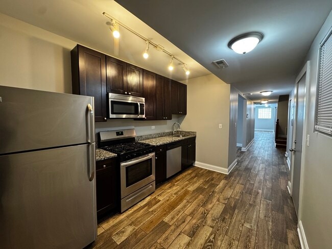 Photo - 5001 N Sawyer Ave Unidad GDN