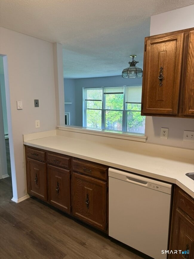 Photo - 104 Wellington Dr Unit 104