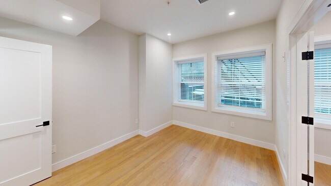 Photo - 230 Tremont St Apartments Unit 1