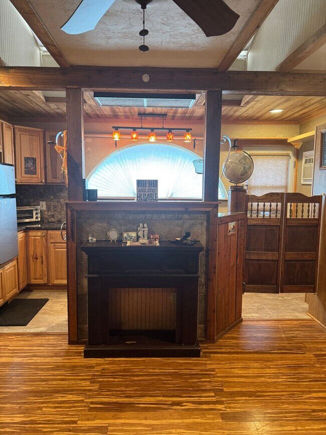 Building Photo - 29866 Carol Ave Unit B