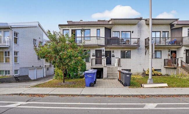 Photo - 6132 Boul Des Laurentides Unit 6132 boul Laurentide