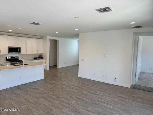 Photo - 1651 W Paseo Way