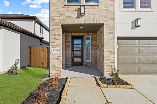 Photo - 8718 Riverton Rdg Rd