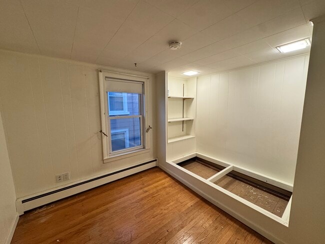 Building Photo - 651 Quinnipiac Ave Unit 2