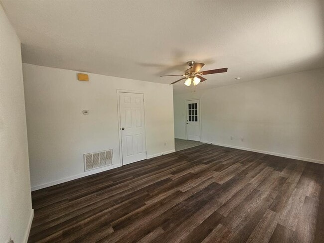 Photo - 1401 Trinity St
