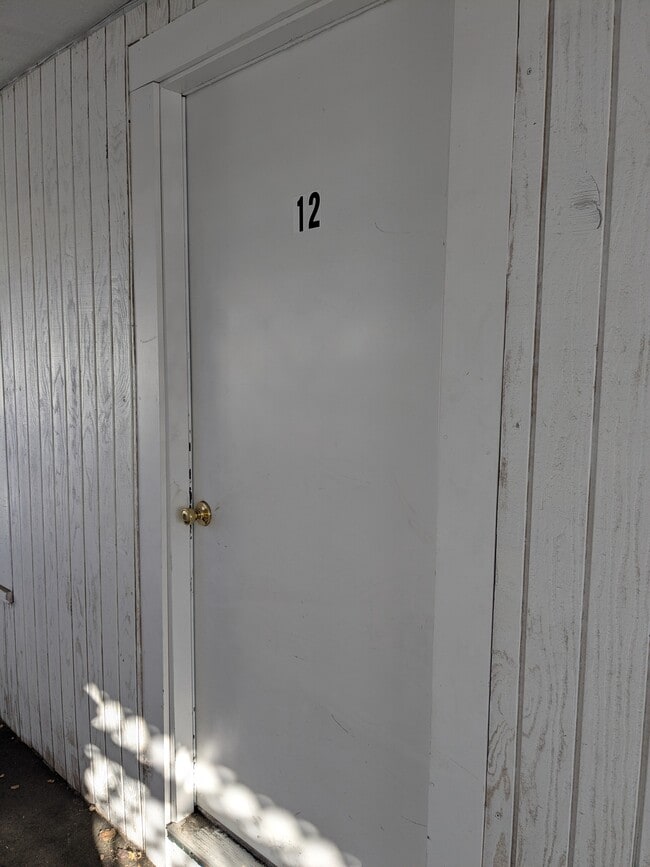 Photo - 303 S 5th St Unidad 12