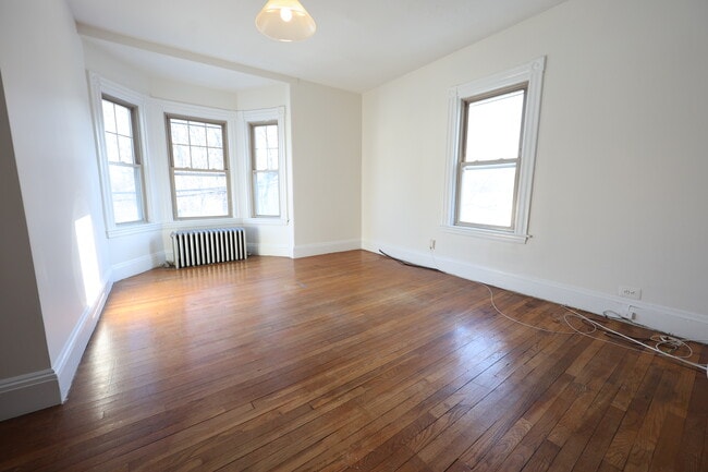 Building Photo - 31 June St Unit 2