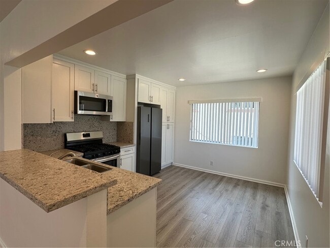 Photo - 415 N 2nd St